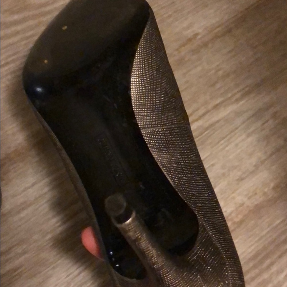 Pumps - Picture 3 of 3